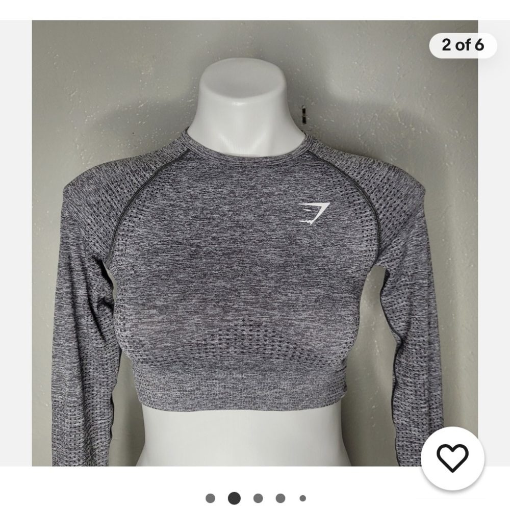 Crop top leg sleeve Gymshark shirt